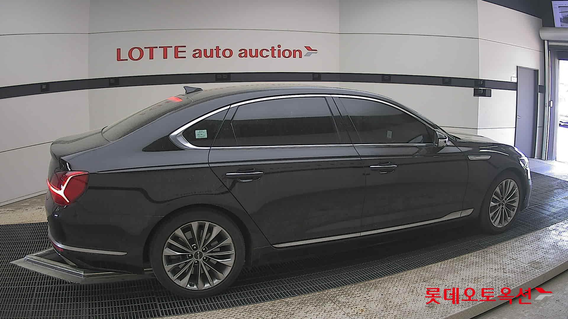 Kia K9 2022 - Image 20