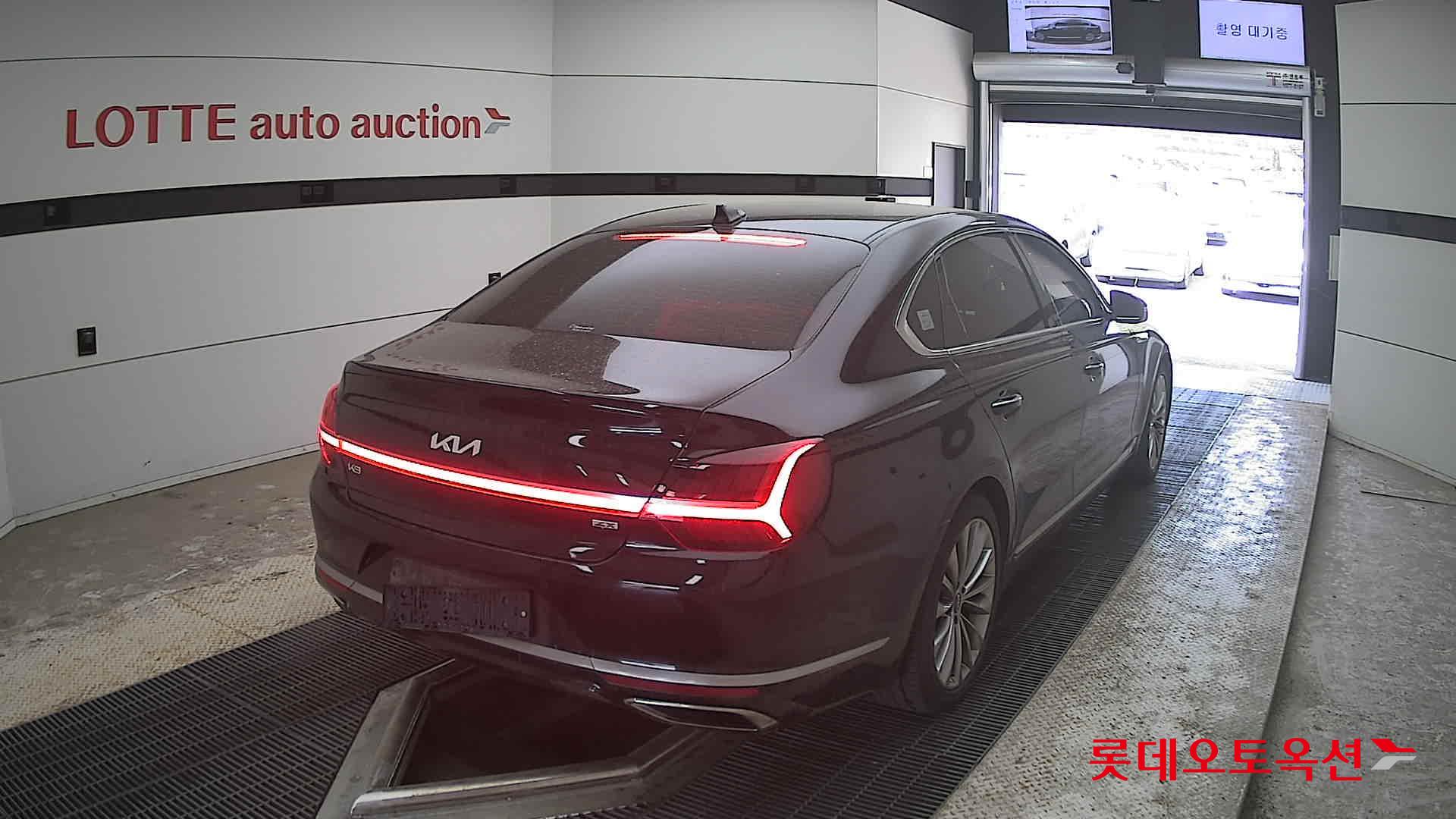 Kia K9 2022 - Image 18