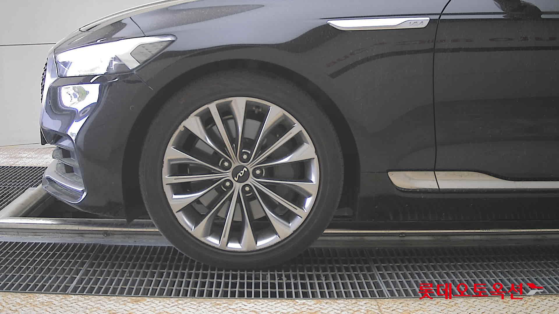 Kia K9 2022 - Image 25