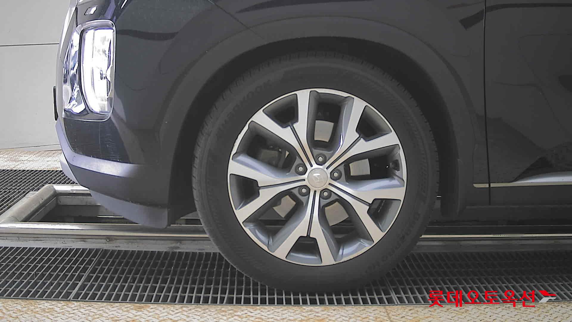 Hyundai Palisade - 25