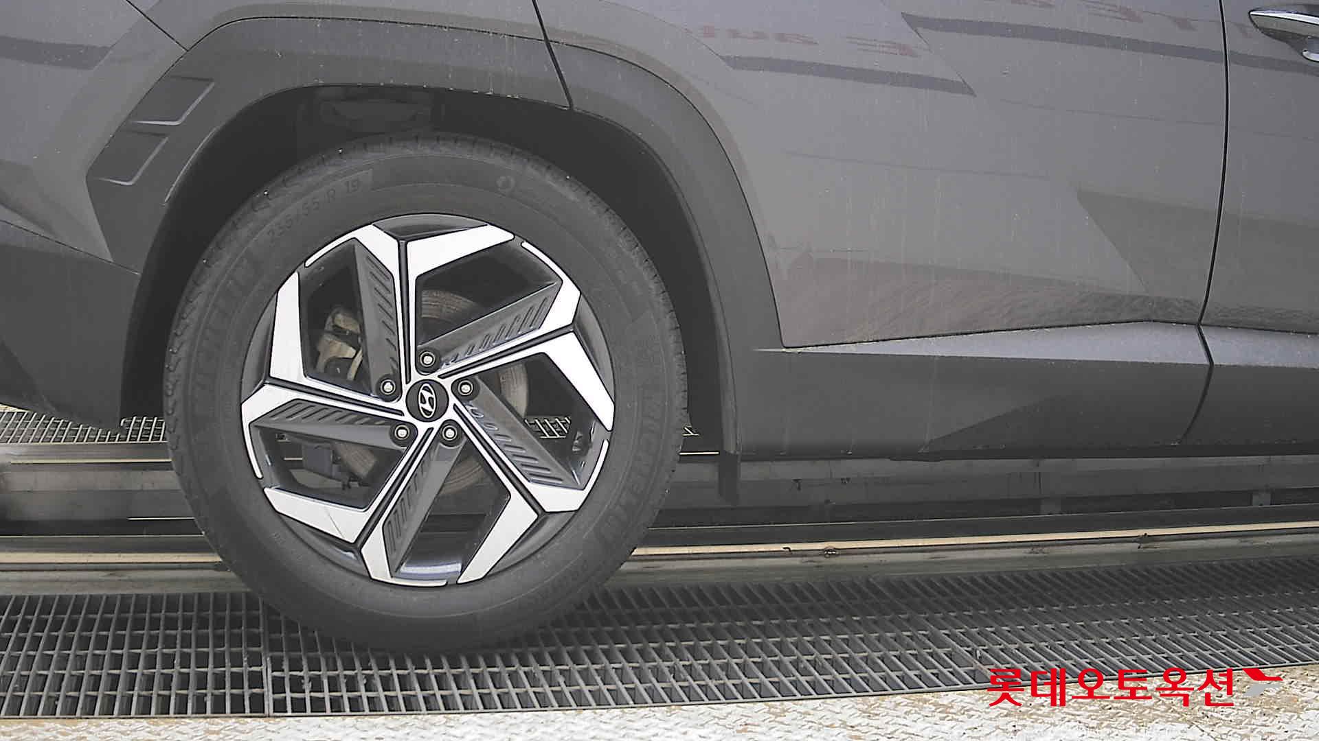 2021 - hyundai tucson