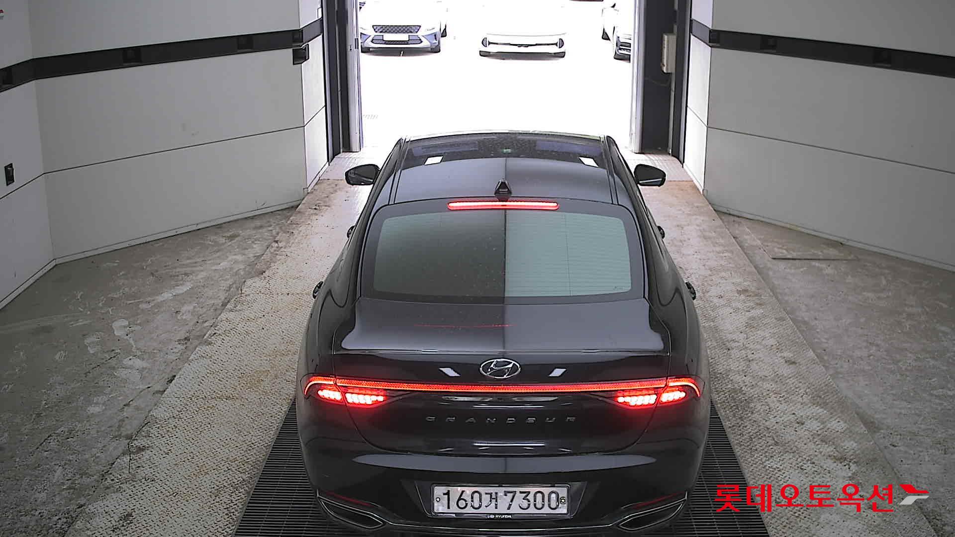 Hyundai Grandeur - 17