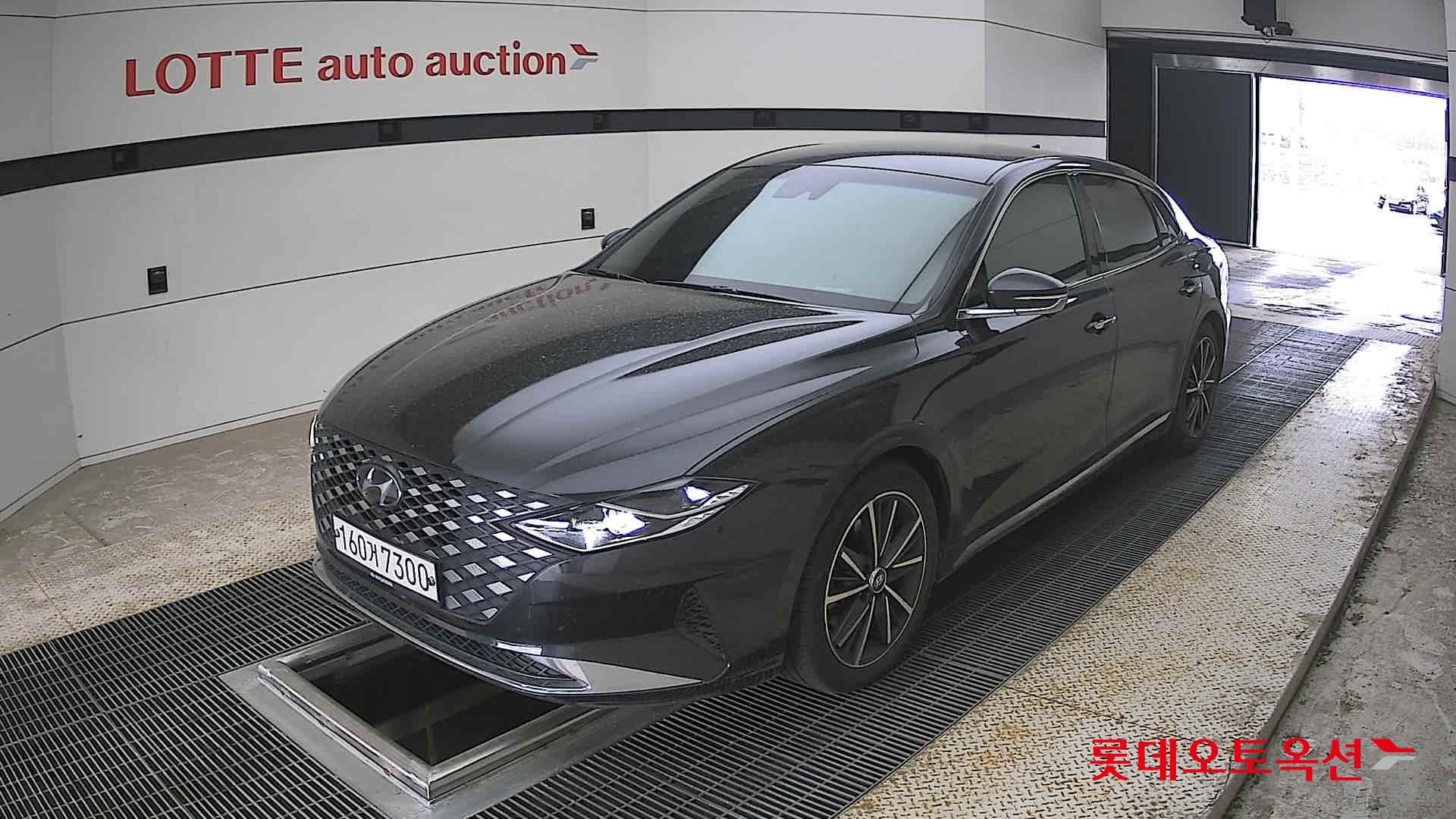Hyundai Grandeur - 3