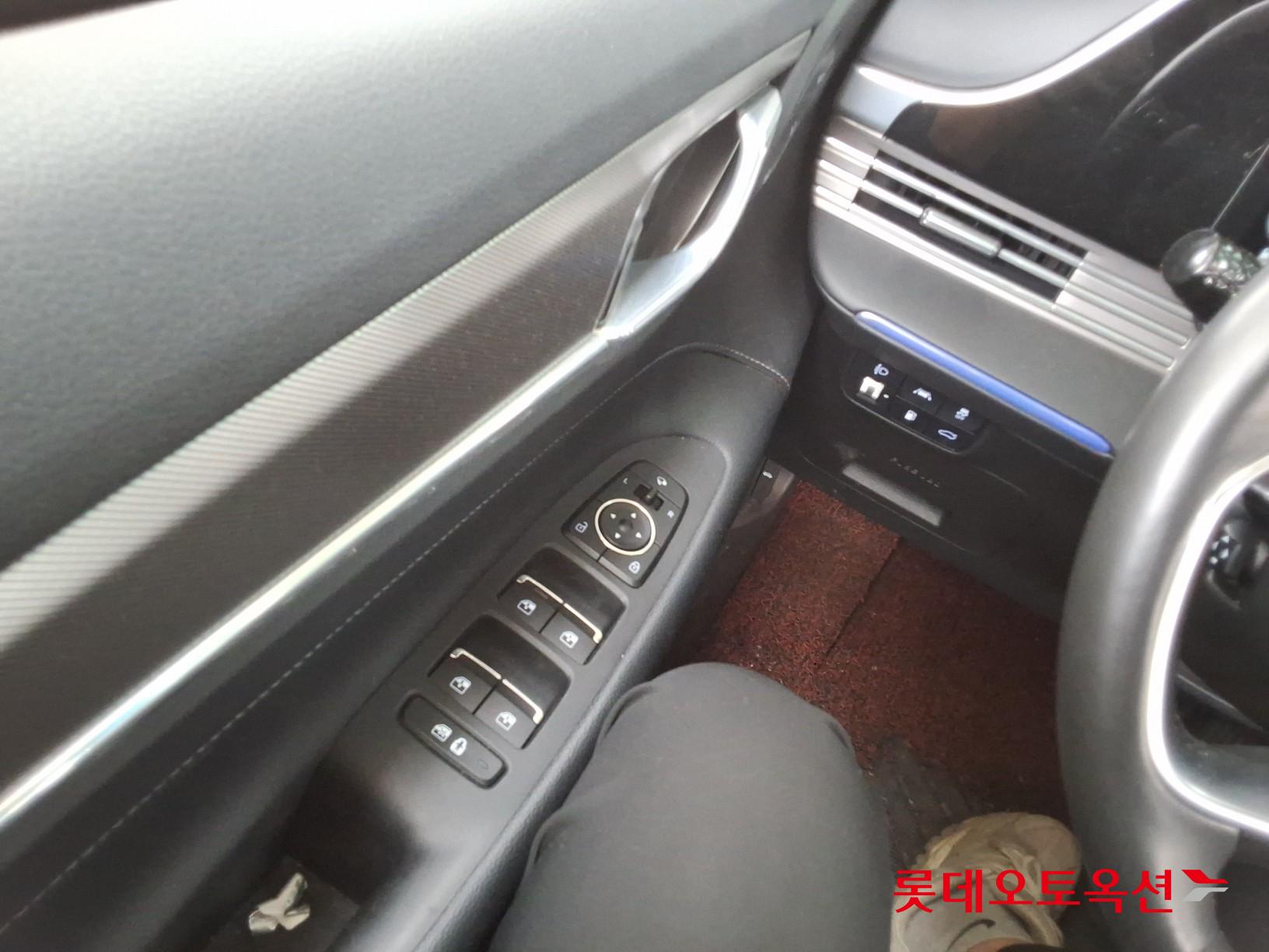 Hyundai Grandeur - 29