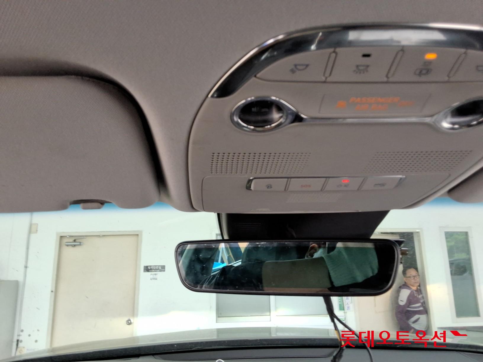 Hyundai Grandeur - 31