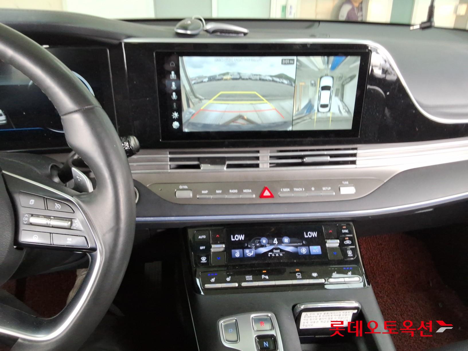 Hyundai Grandeur - 33