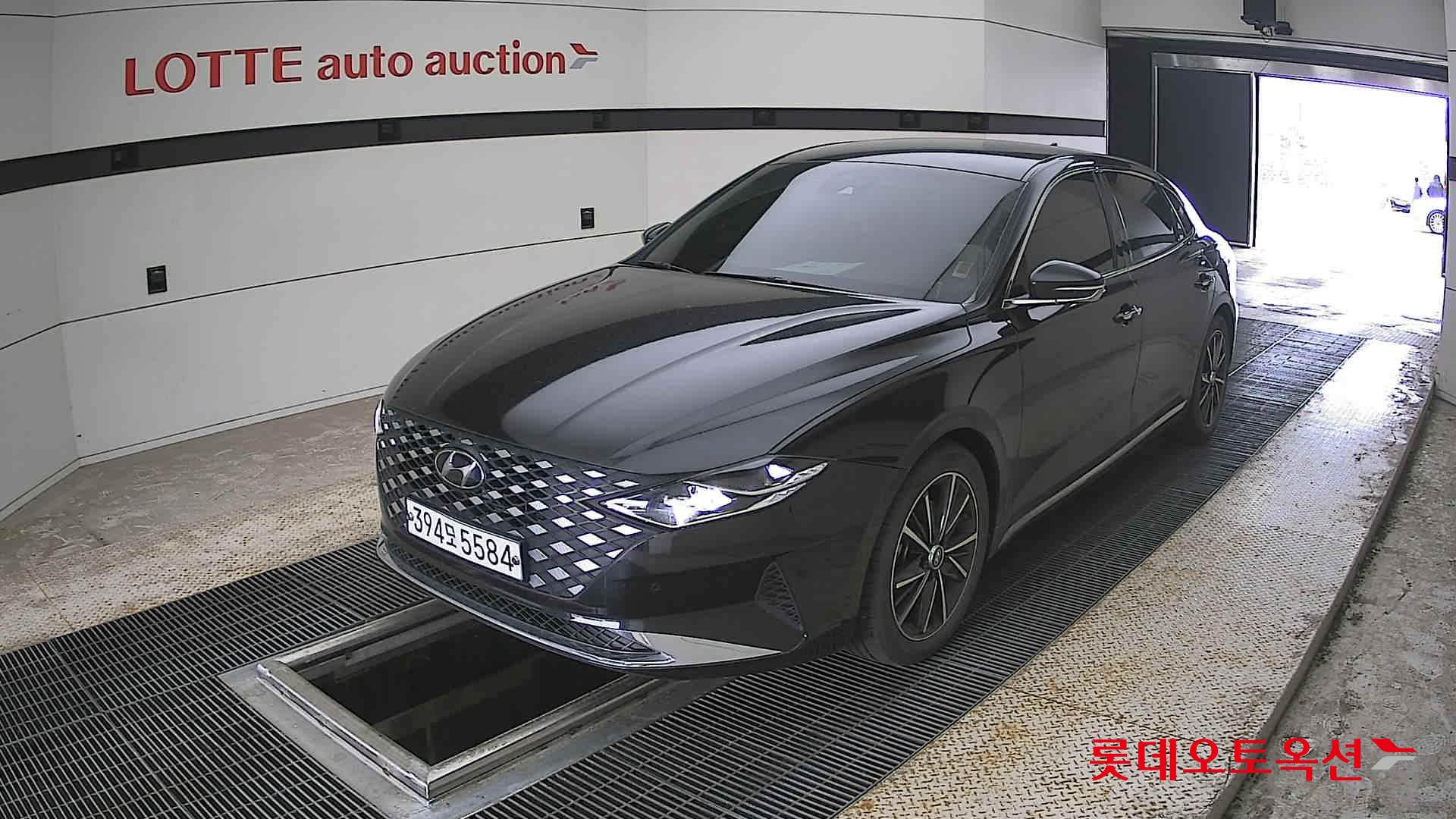 Hyundai Grandeur - 3