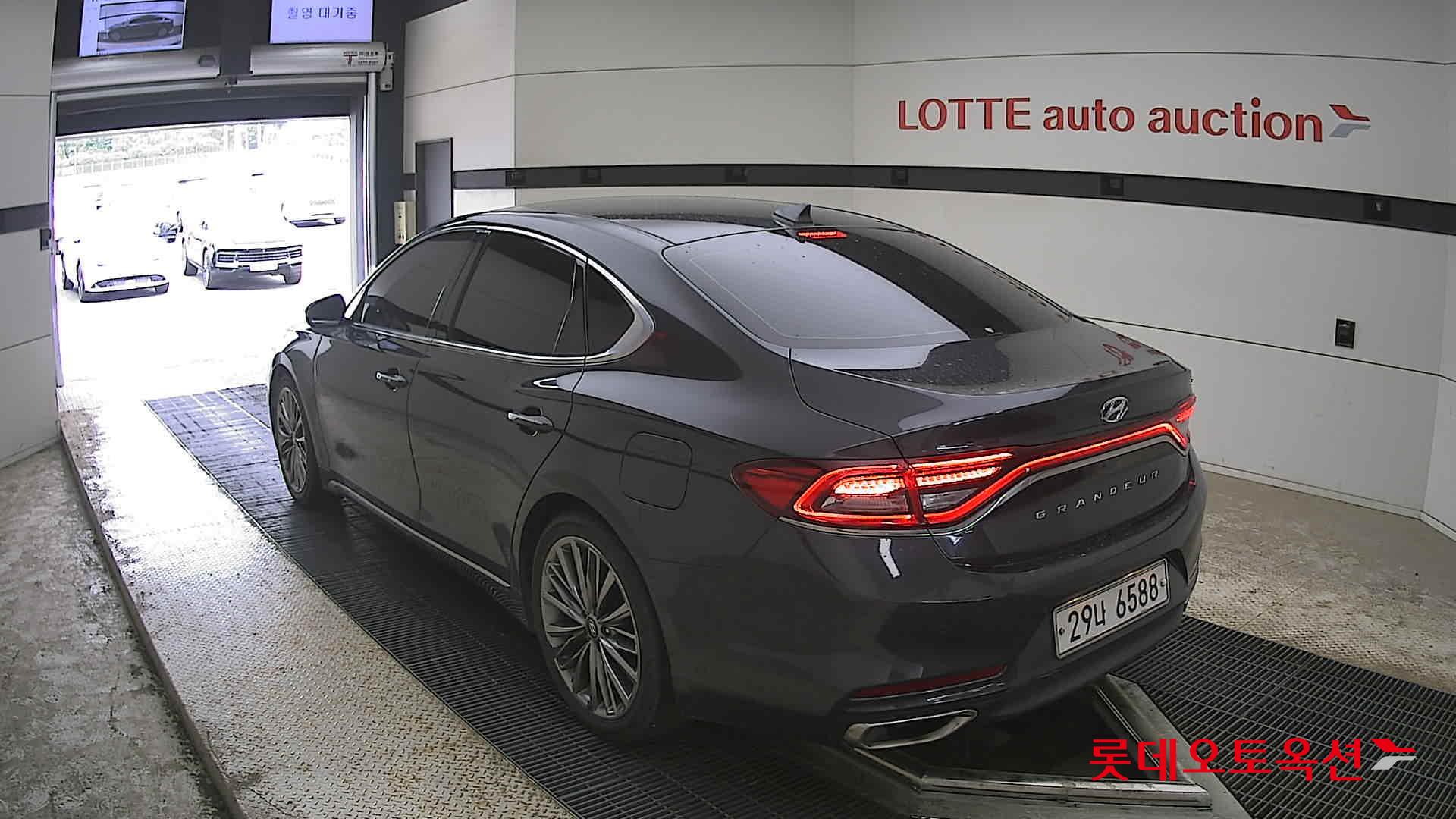 2017 - hyundai grandeur