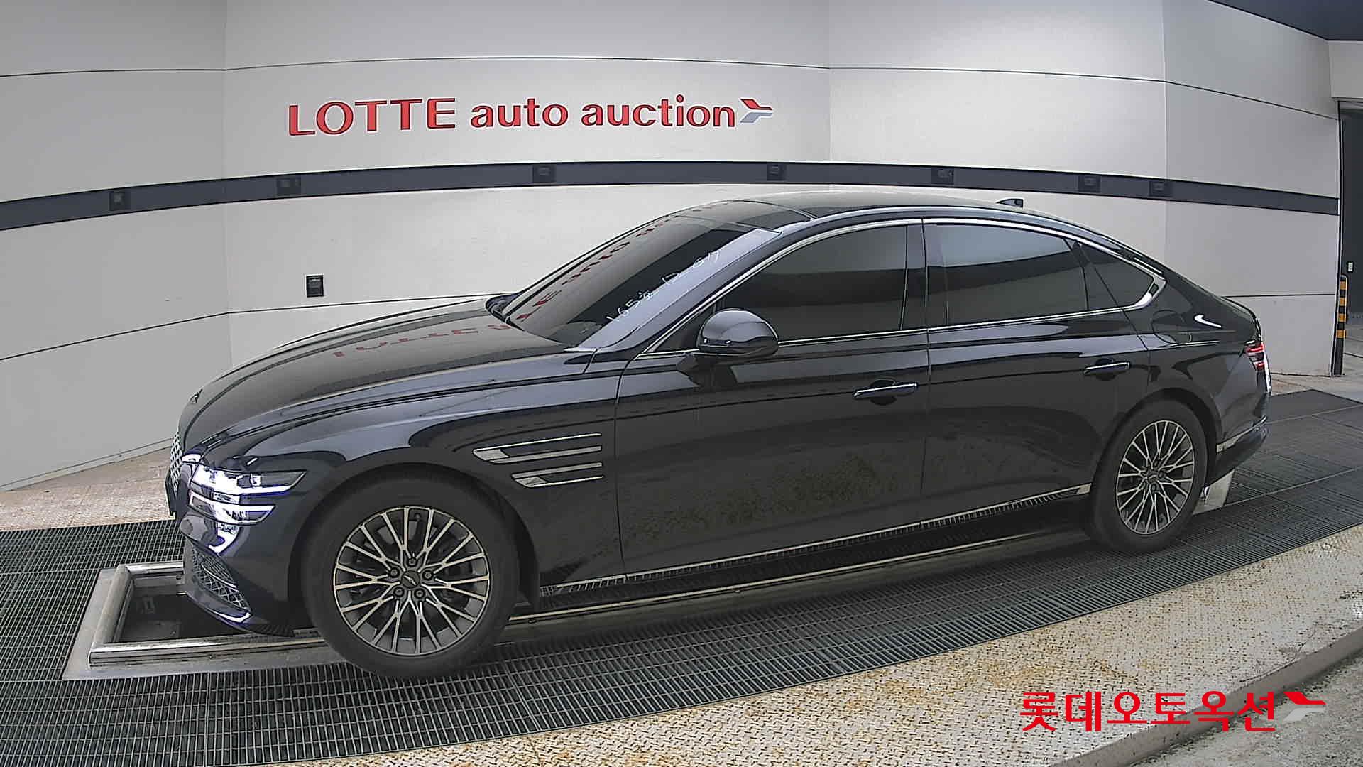 Genesis G80 - 12
