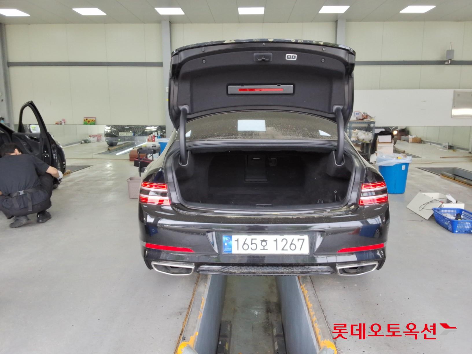 Genesis G80 - 9