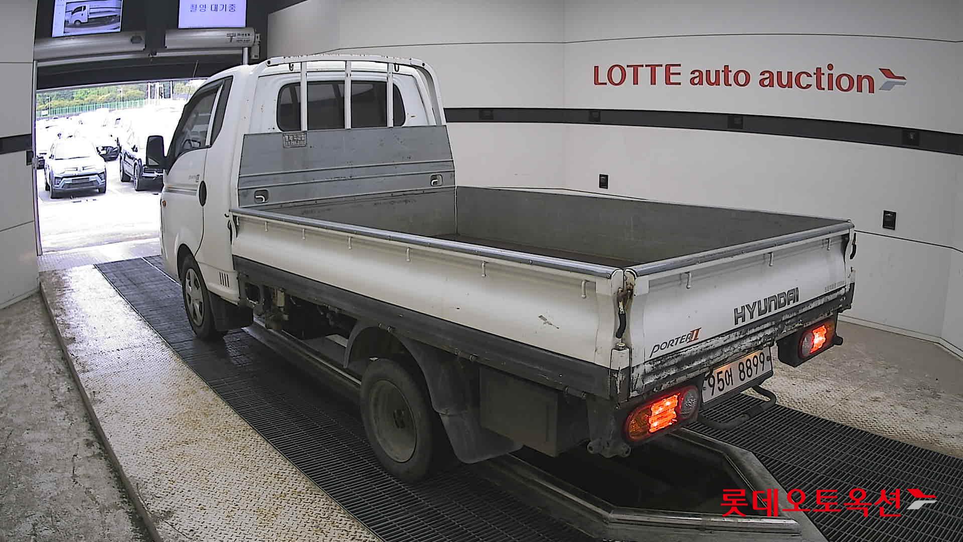 Hyundai Porter - 4