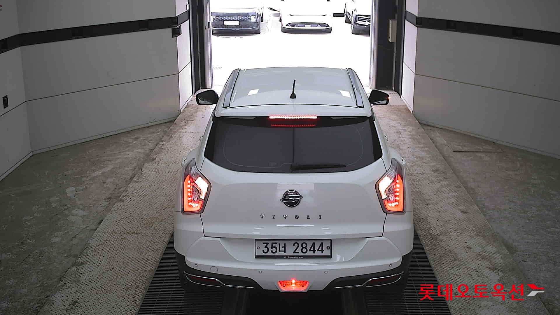 KG Mobility Tivoli - 17