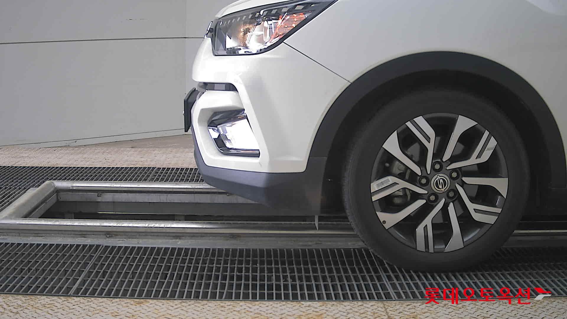 KG Mobility Tivoli - 25