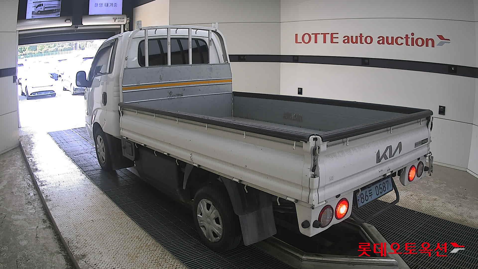 Kia Bongo - 4