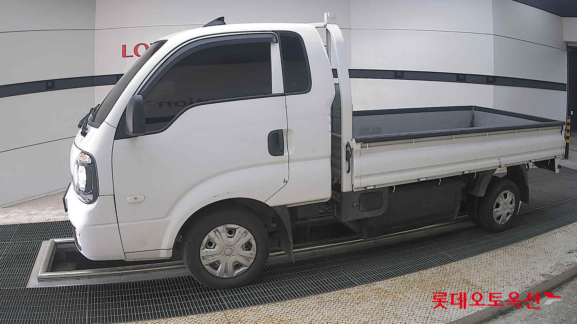 Kia Bongo - 12