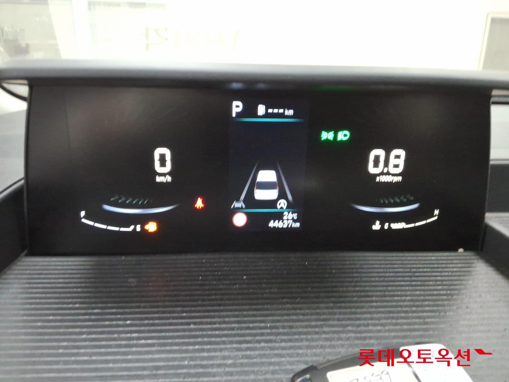 2023 - hyundai staria