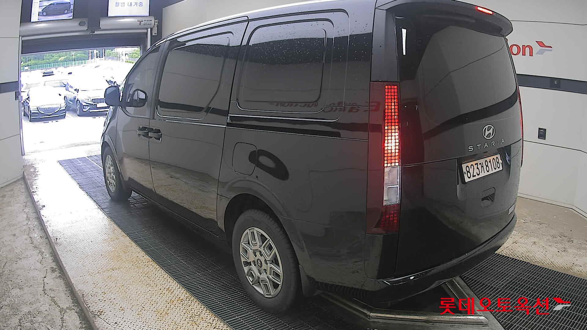 2025 - hyundai staria