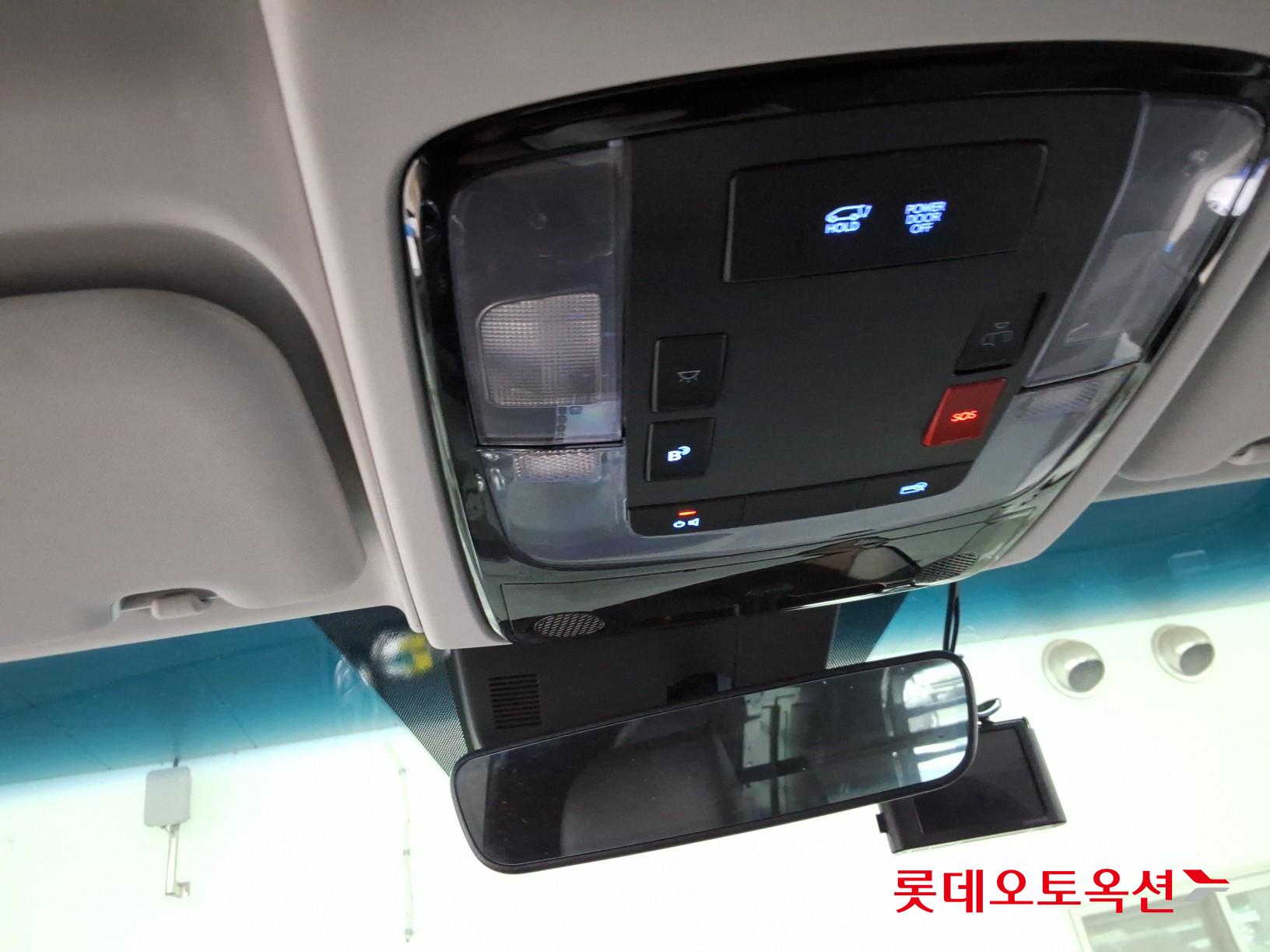 2025 - hyundai staria