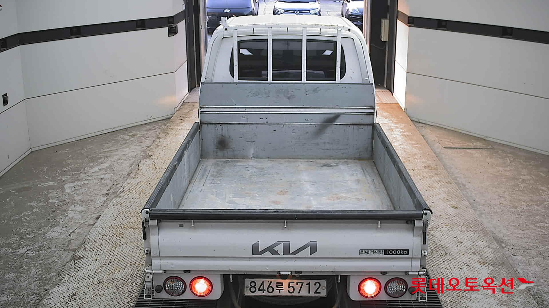 Kia Bongo - 17