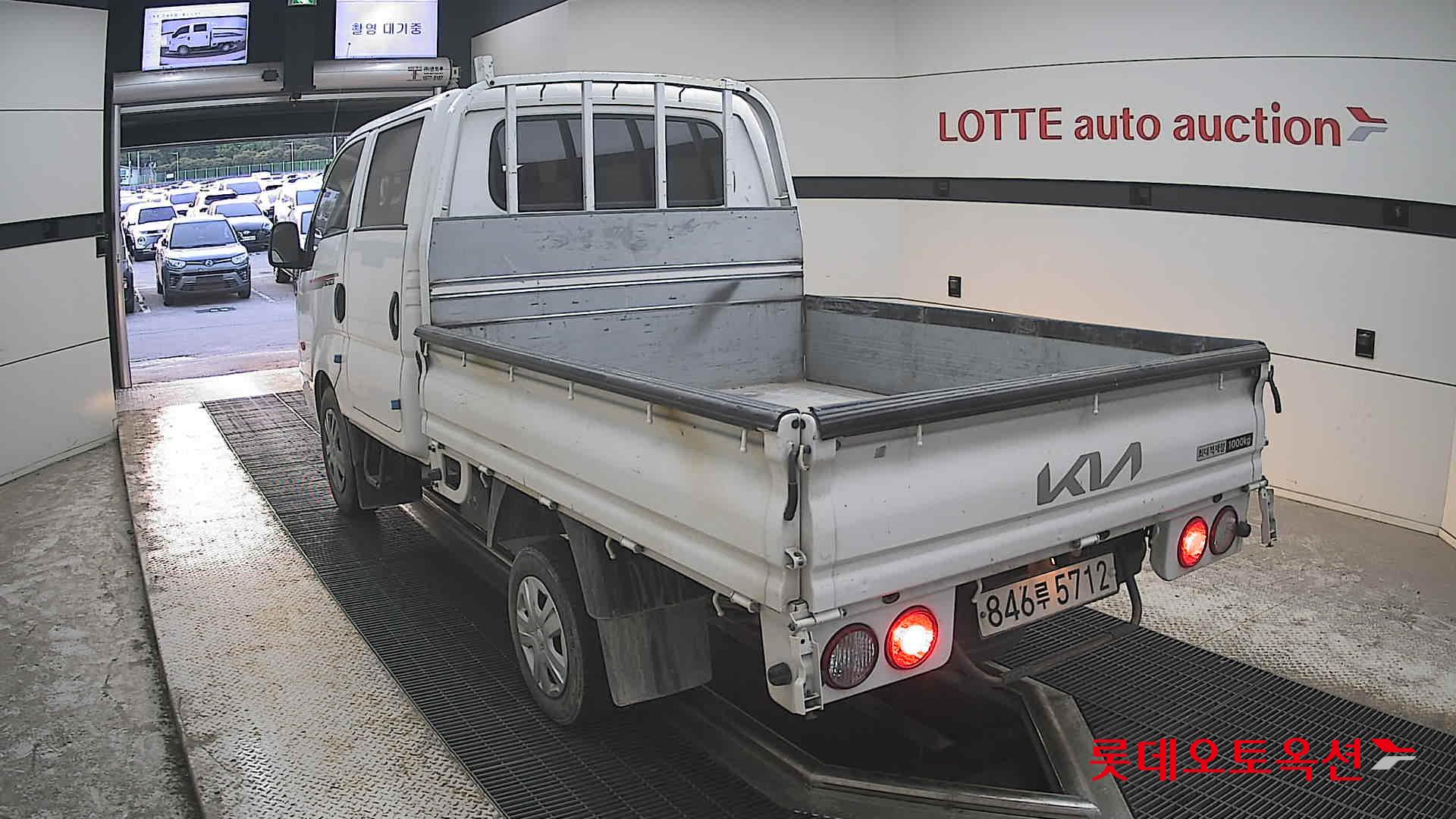 Kia Bongo - 16