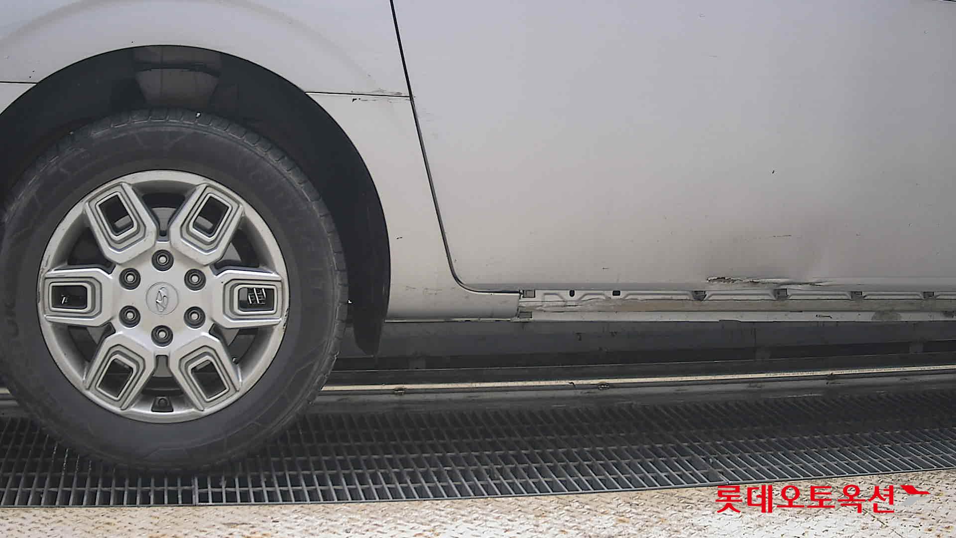2022 - hyundai staria
