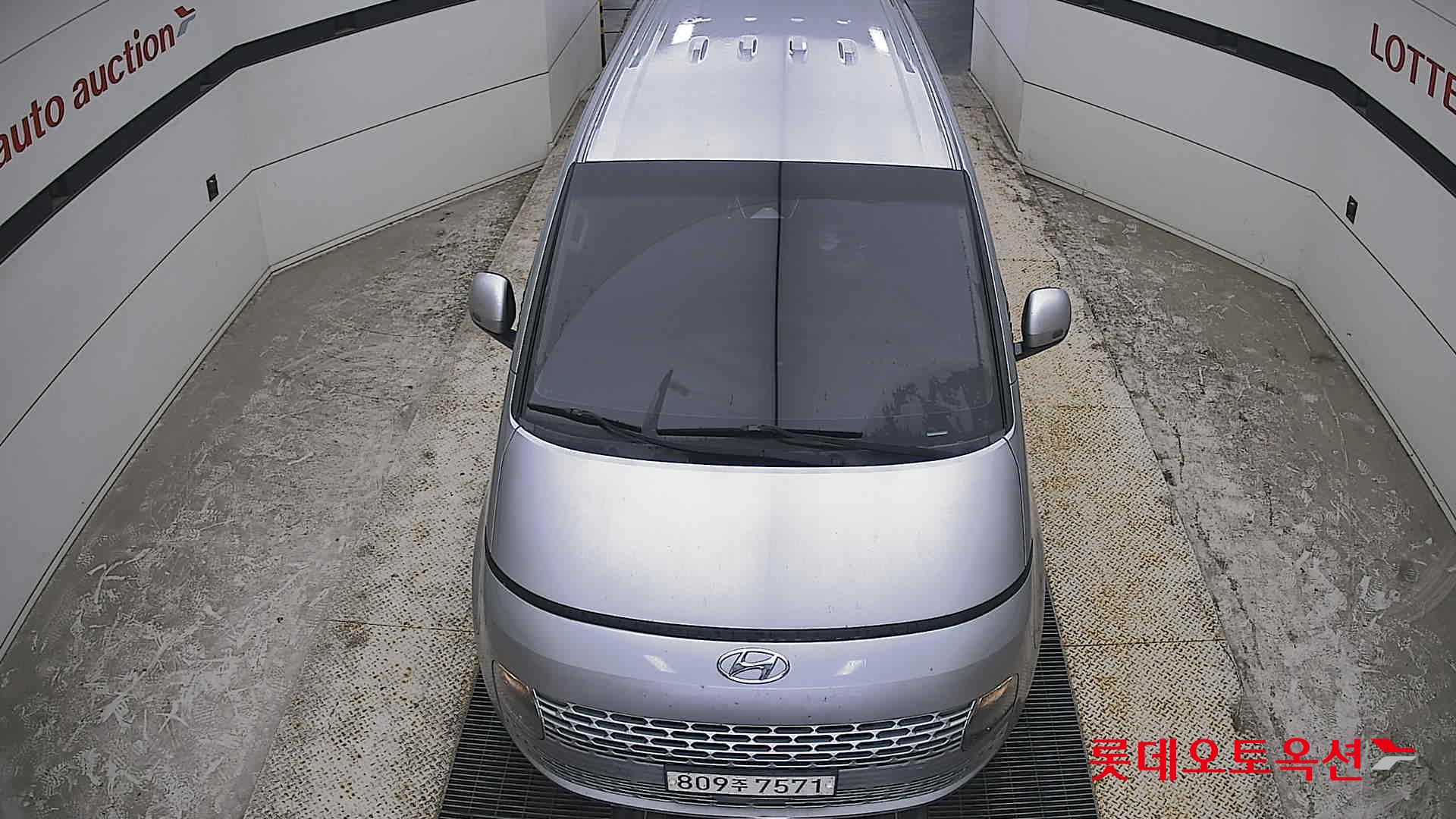 2022 - hyundai staria