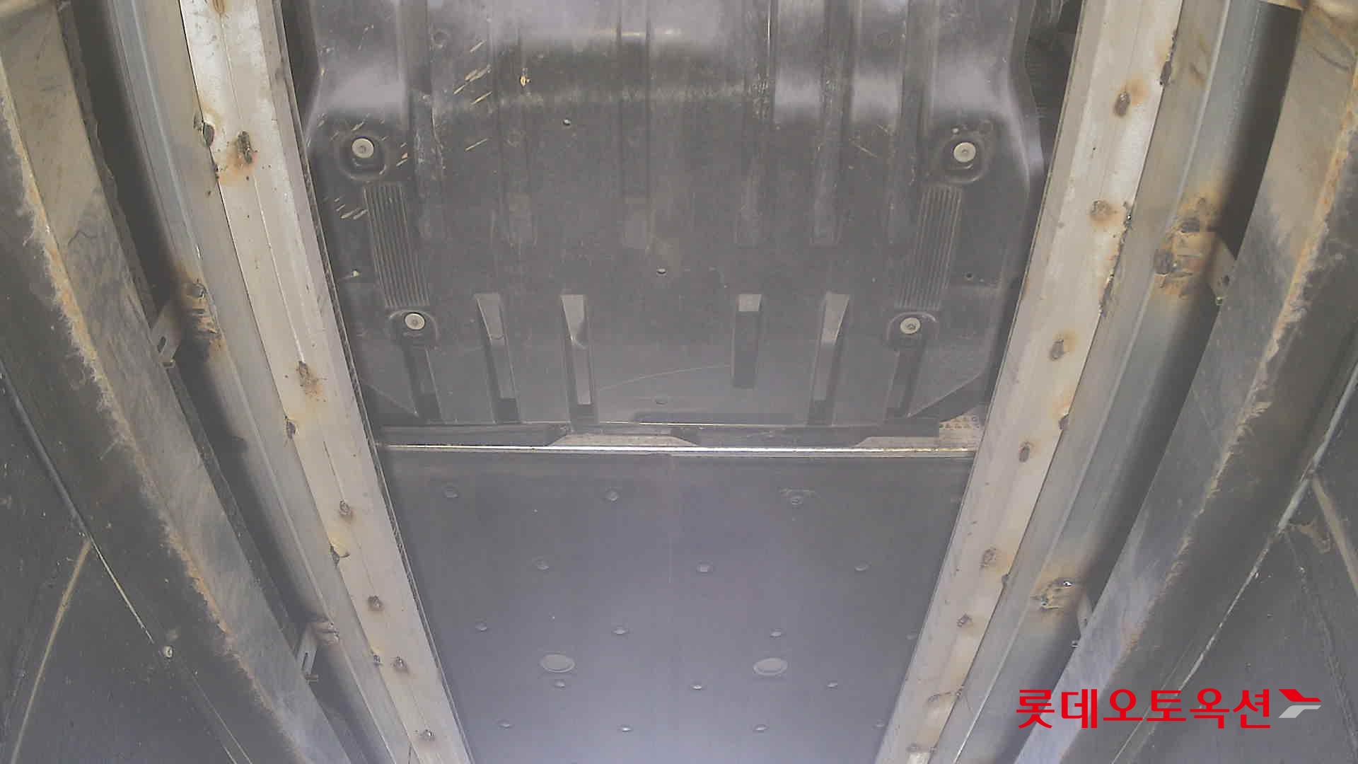 مرسيدس بنز EQC - 2