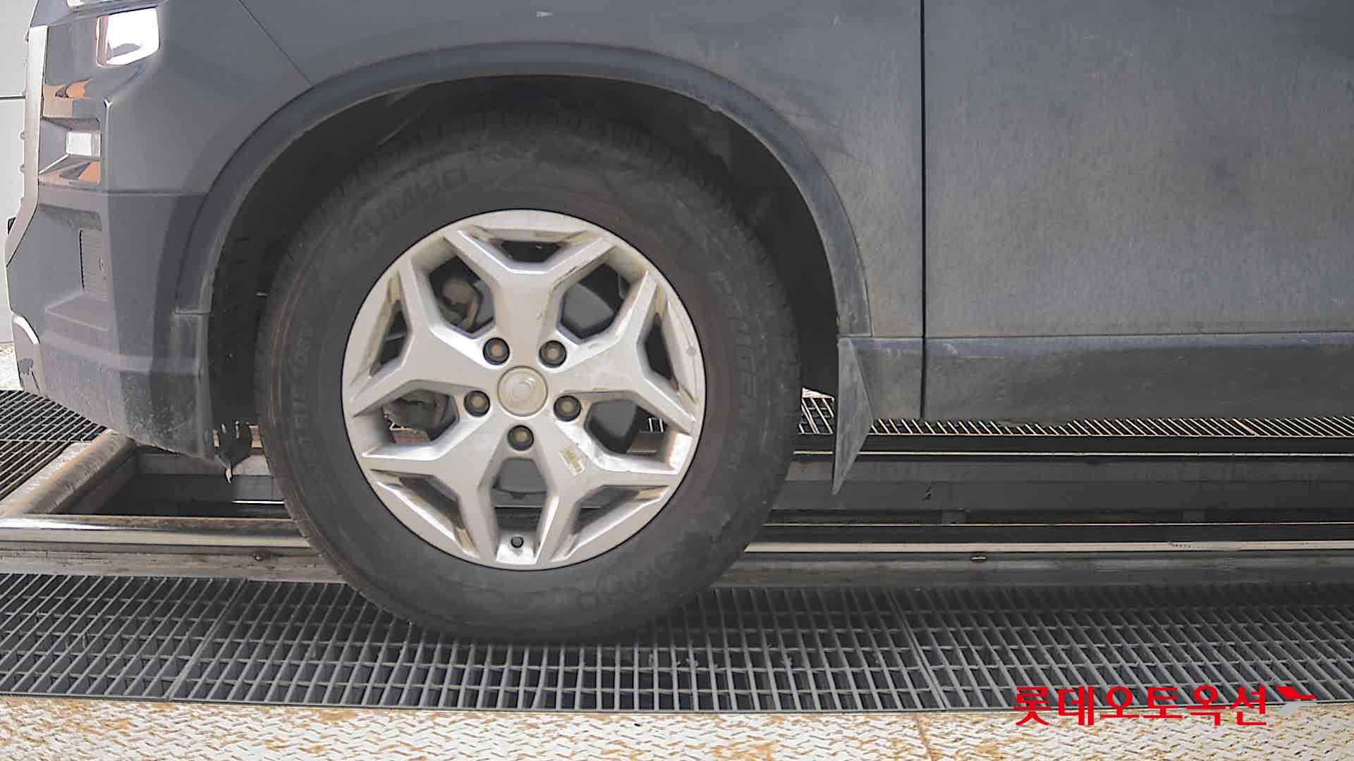 KG Mobility Rexton Sports - 25