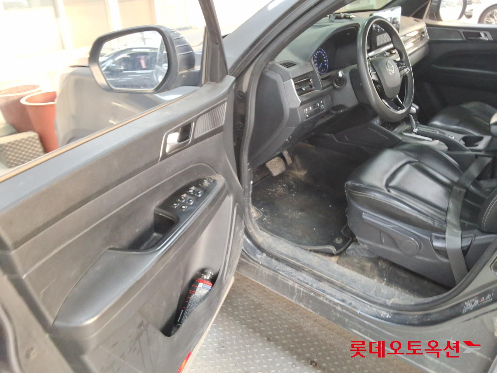 KG Mobility Rexton Sports - 36