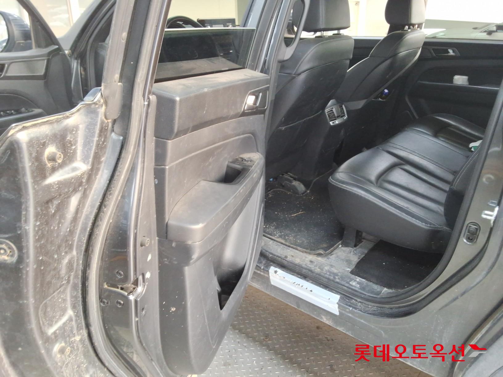 KG Mobility Rexton Sports - 9