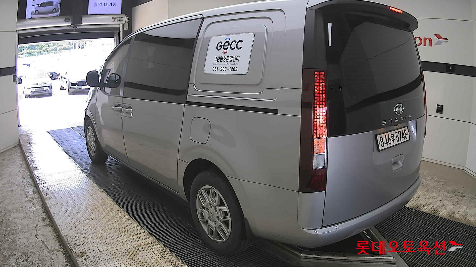 Hyundai Staria - 4
