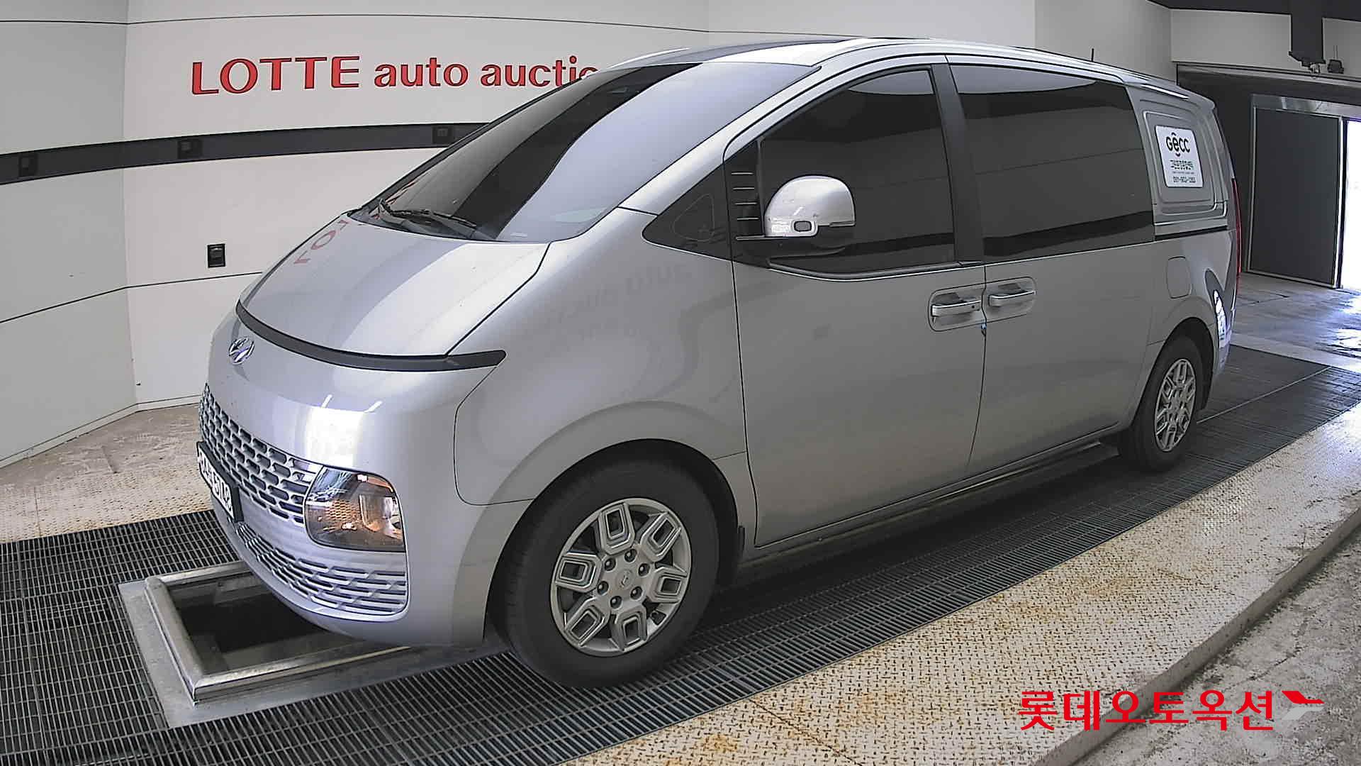 Hyundai Staria - 11
