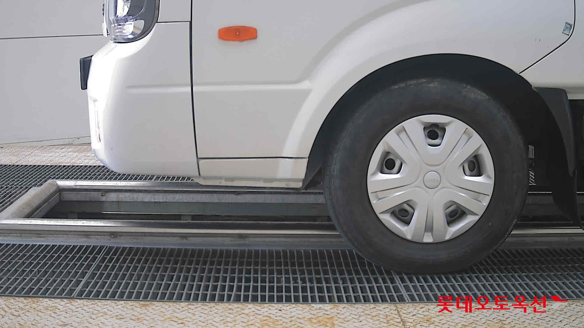 2022 - kia bongo