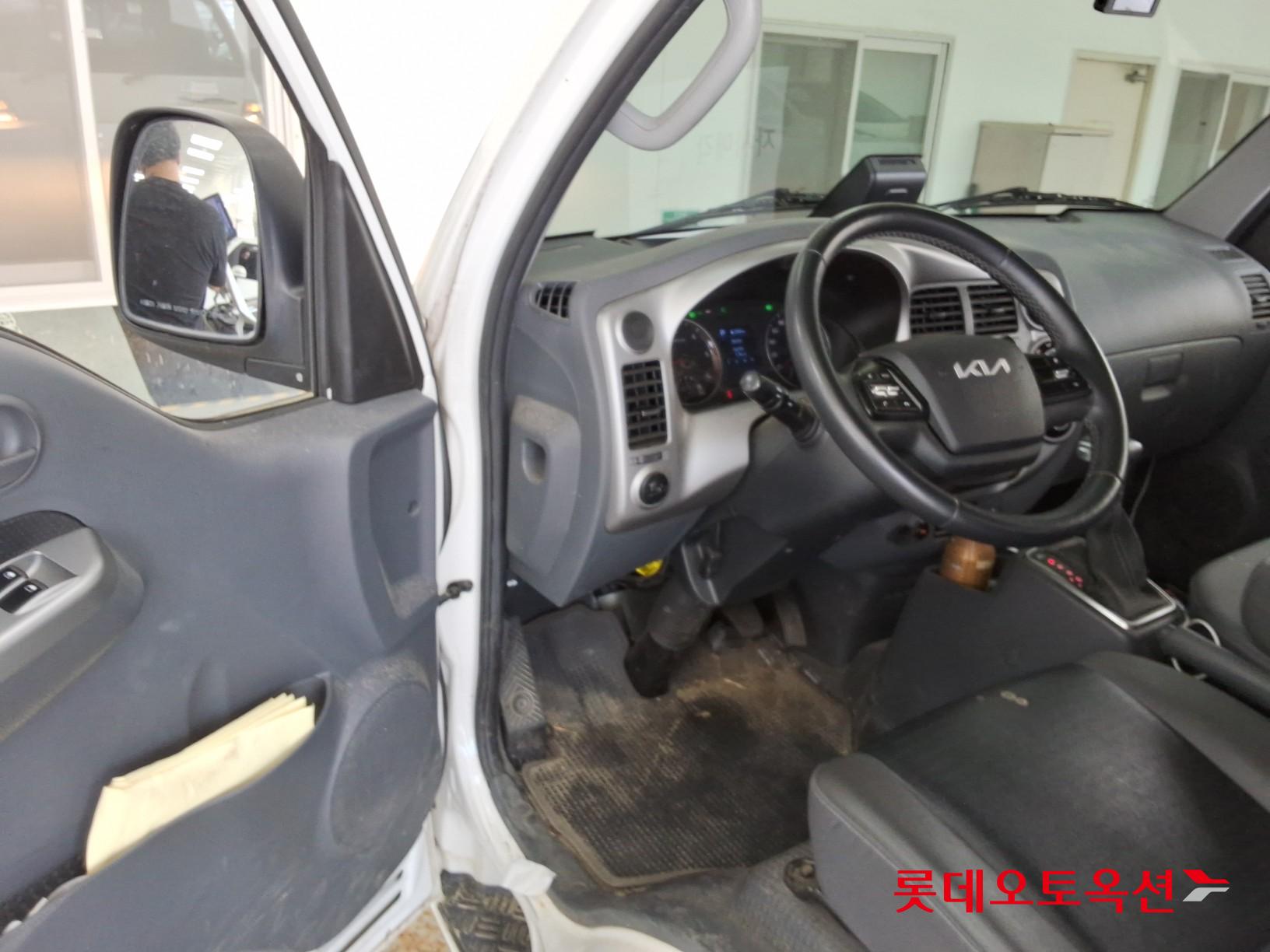 2022 - kia bongo
