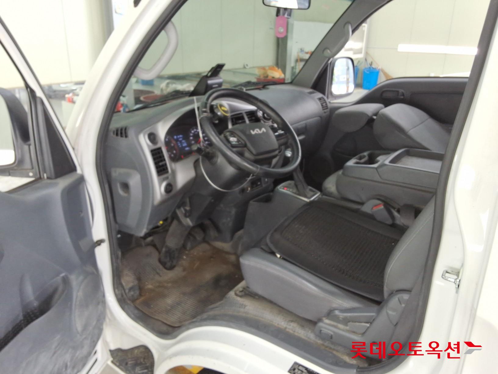2022 - kia bongo