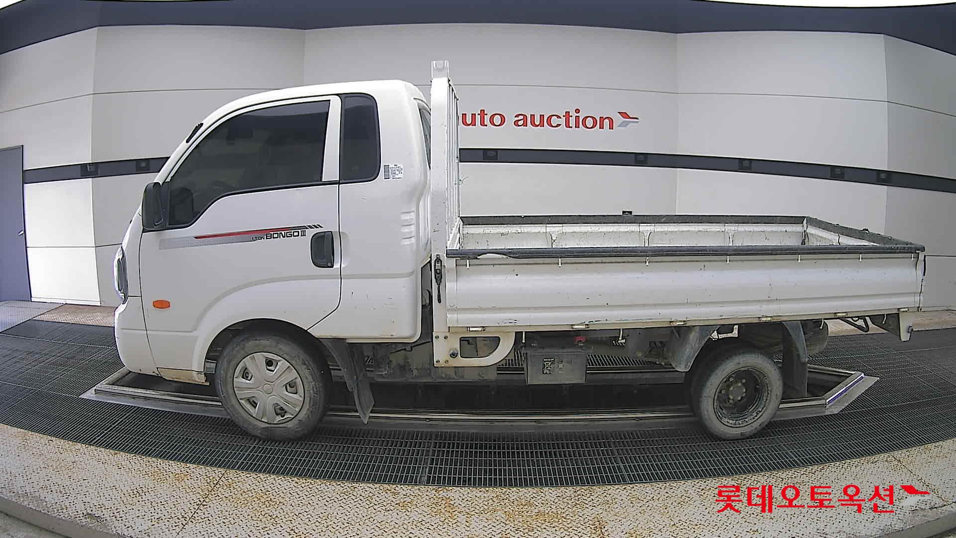 2023 - kia bongo