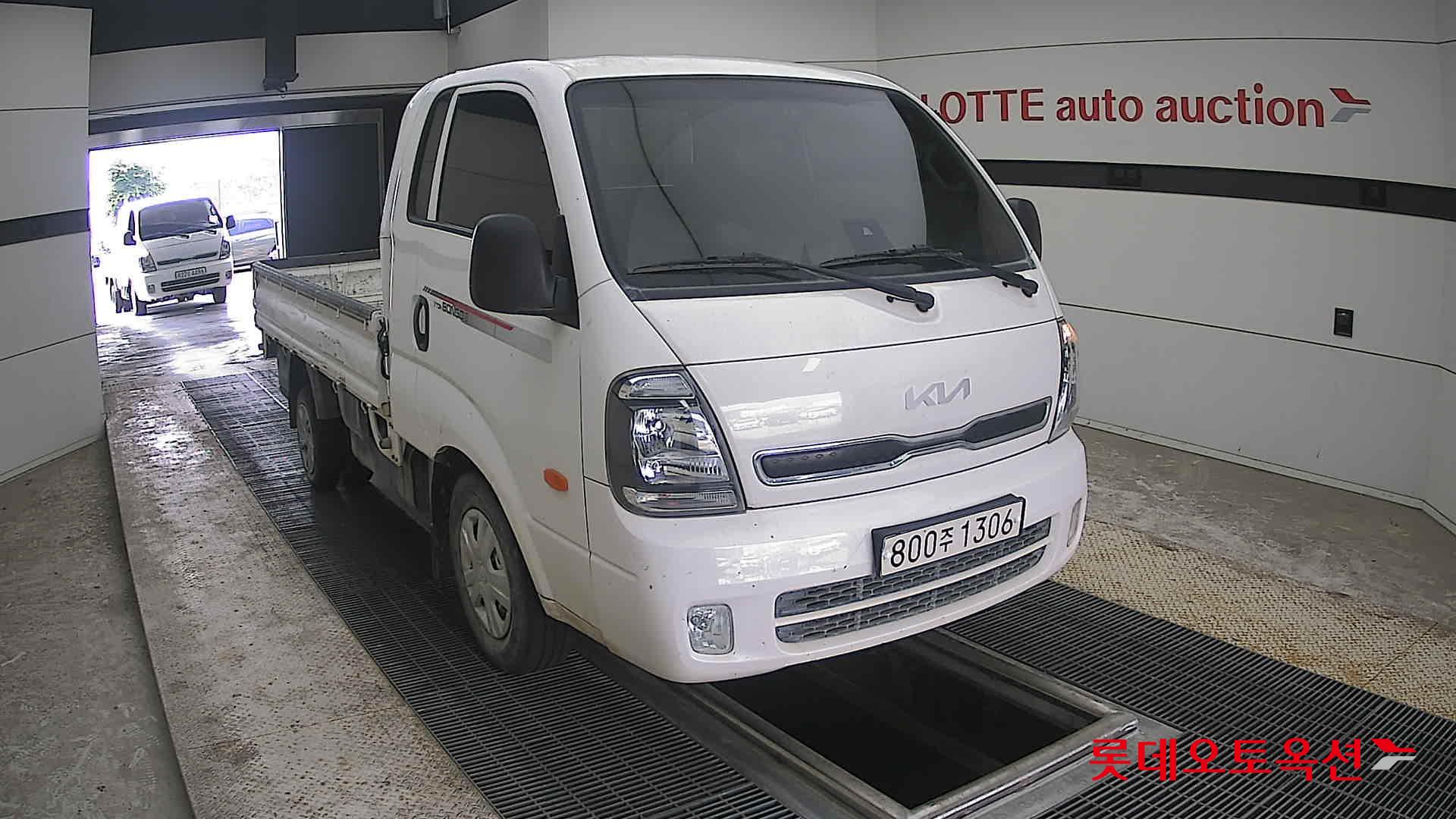 2023 - kia bongo