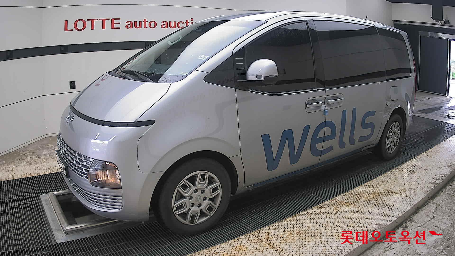 2022 - hyundai staria