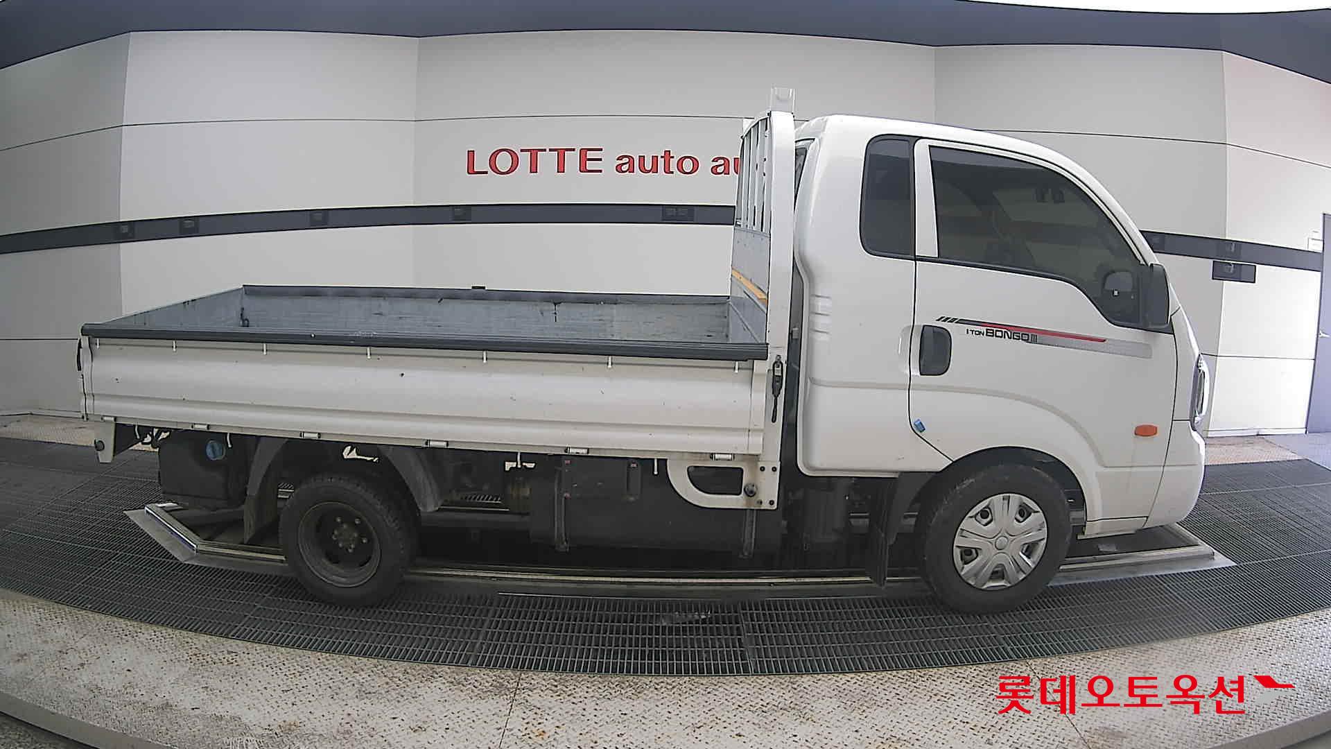 2023 - kia bongo