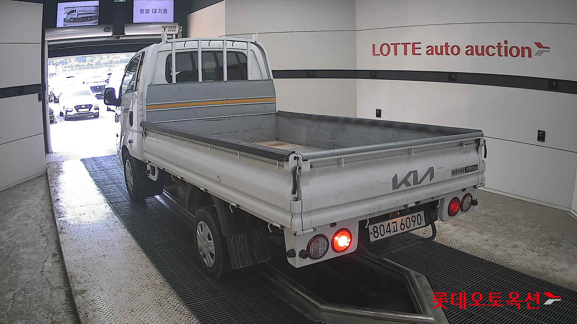 2023 - kia bongo