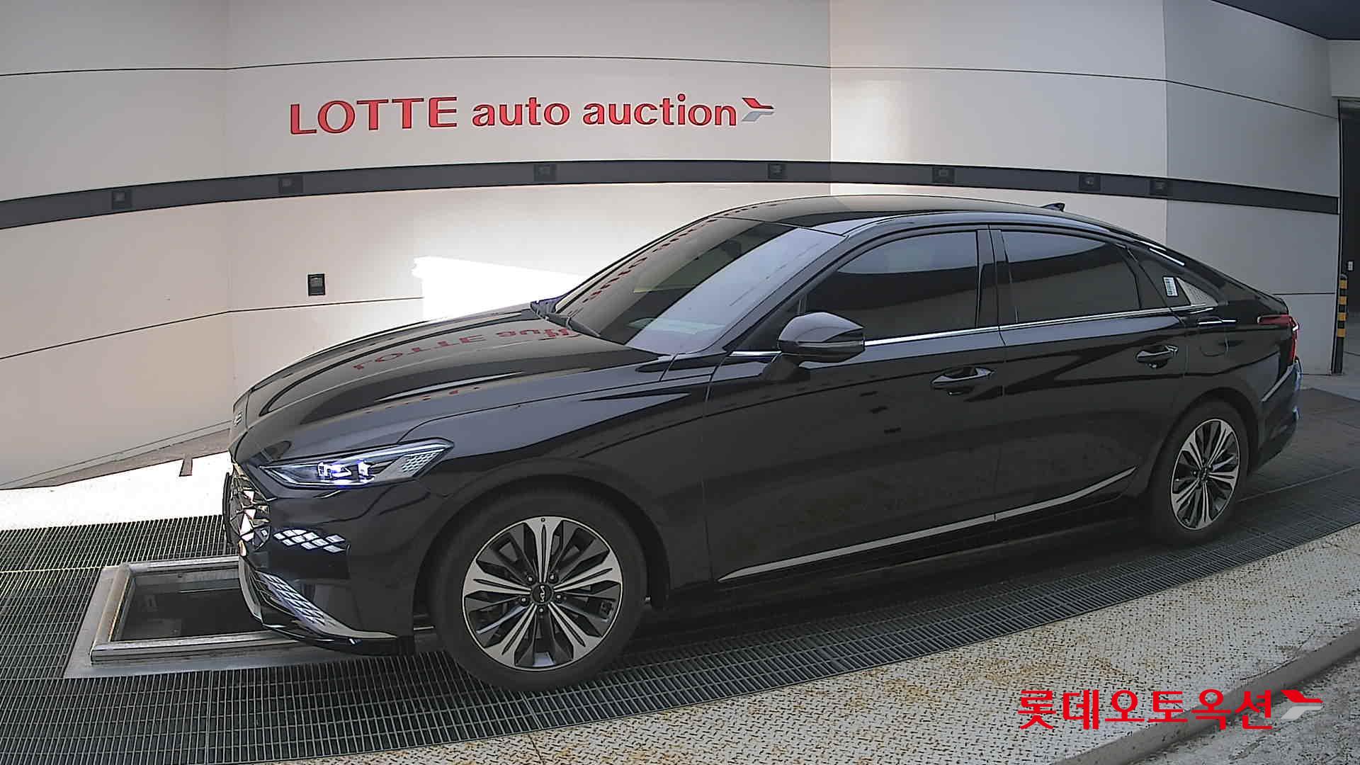 2023 - kia k8