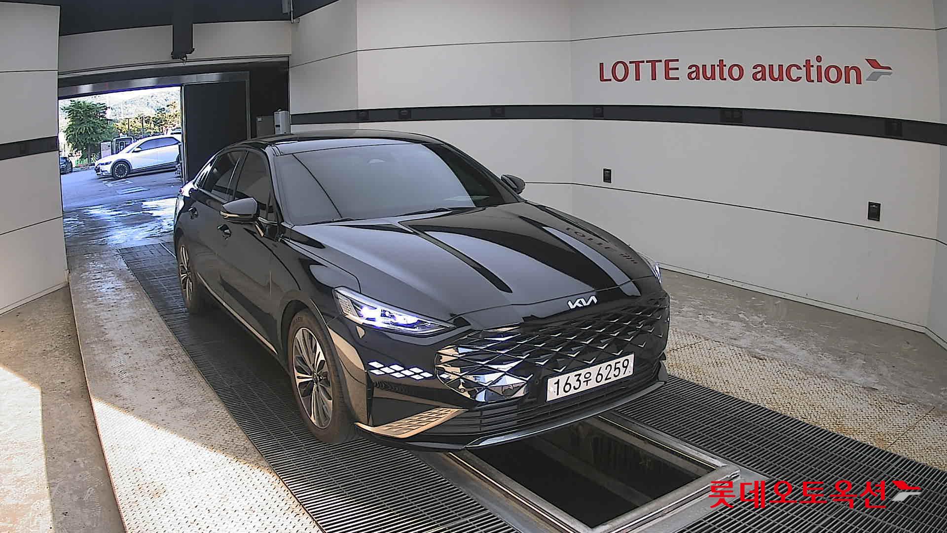 2023 - kia k8