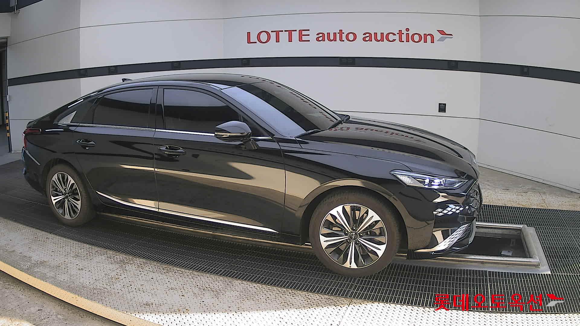2023 - kia k8