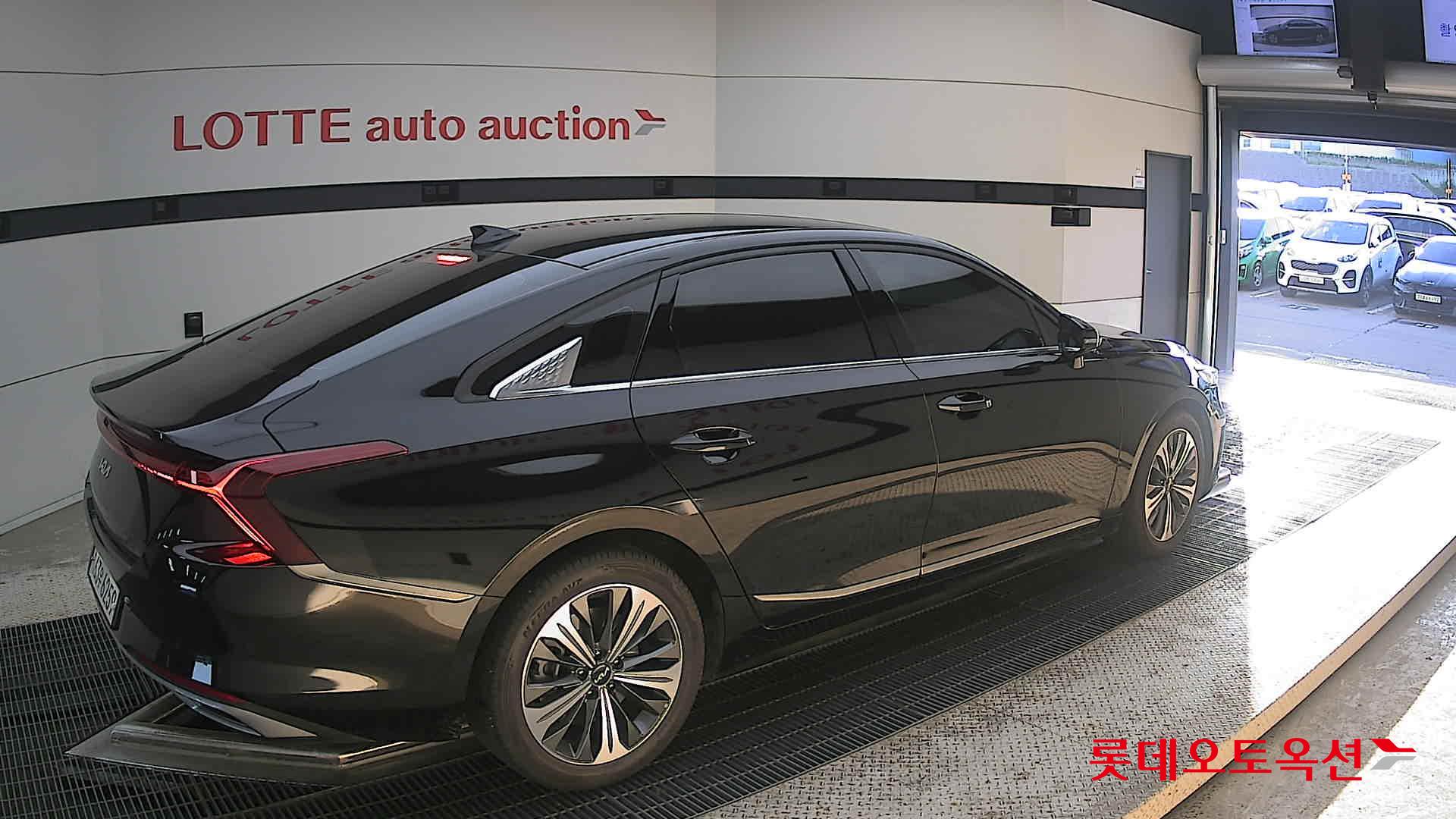2023 - kia k8