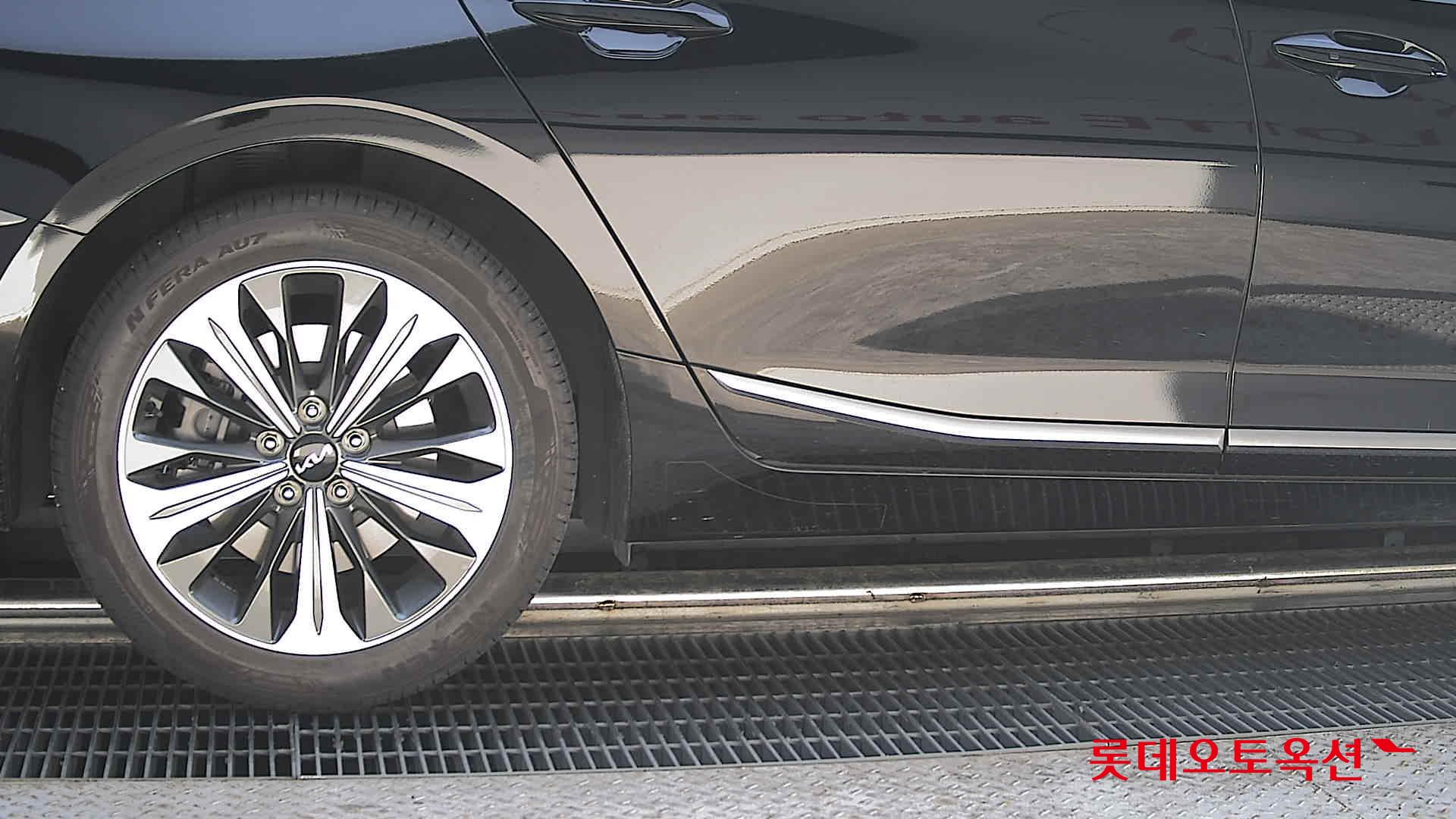 2023 - kia k8