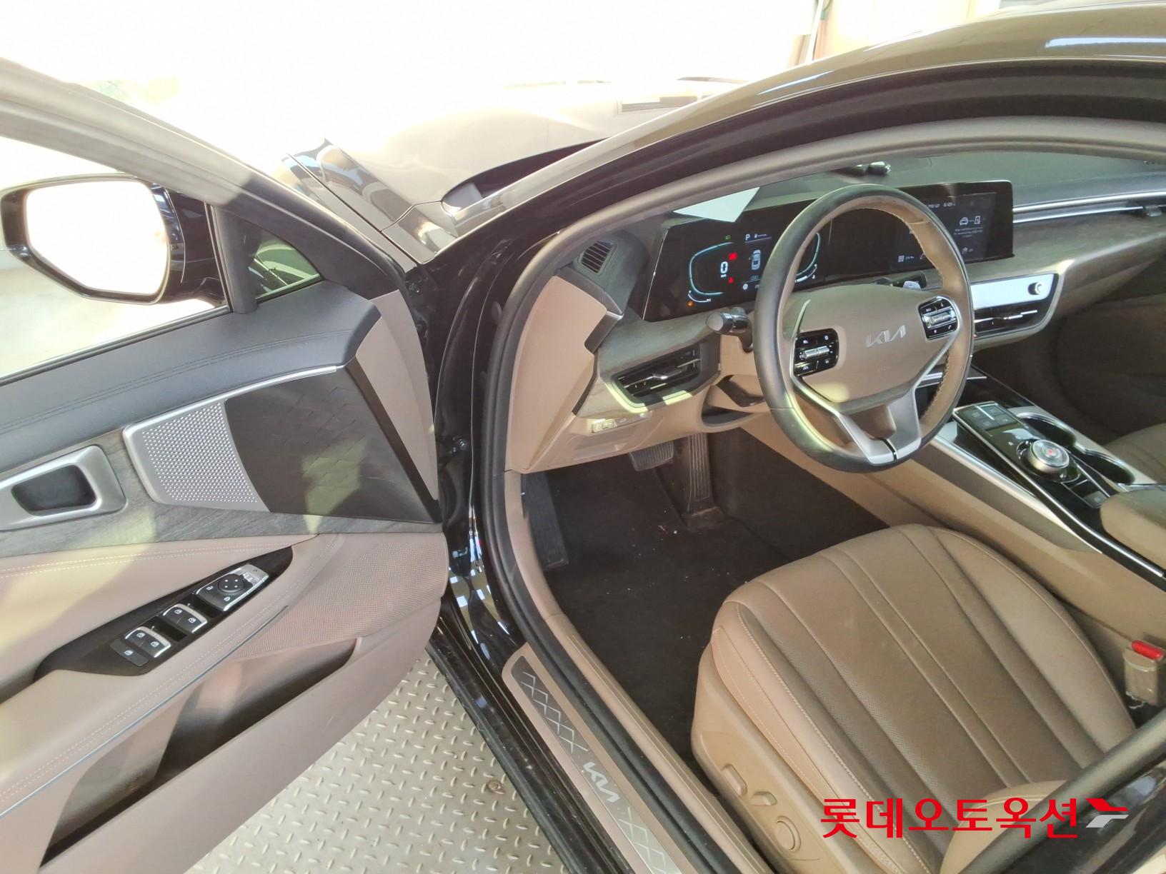 2023 - kia k8