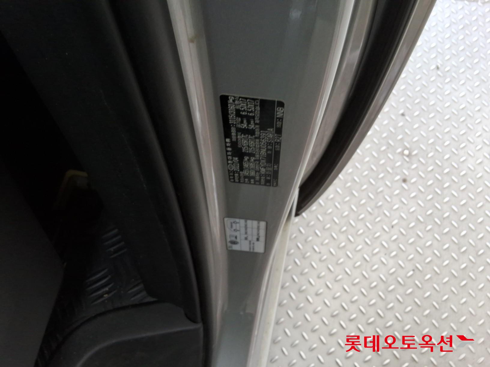2022 - hyundai staria