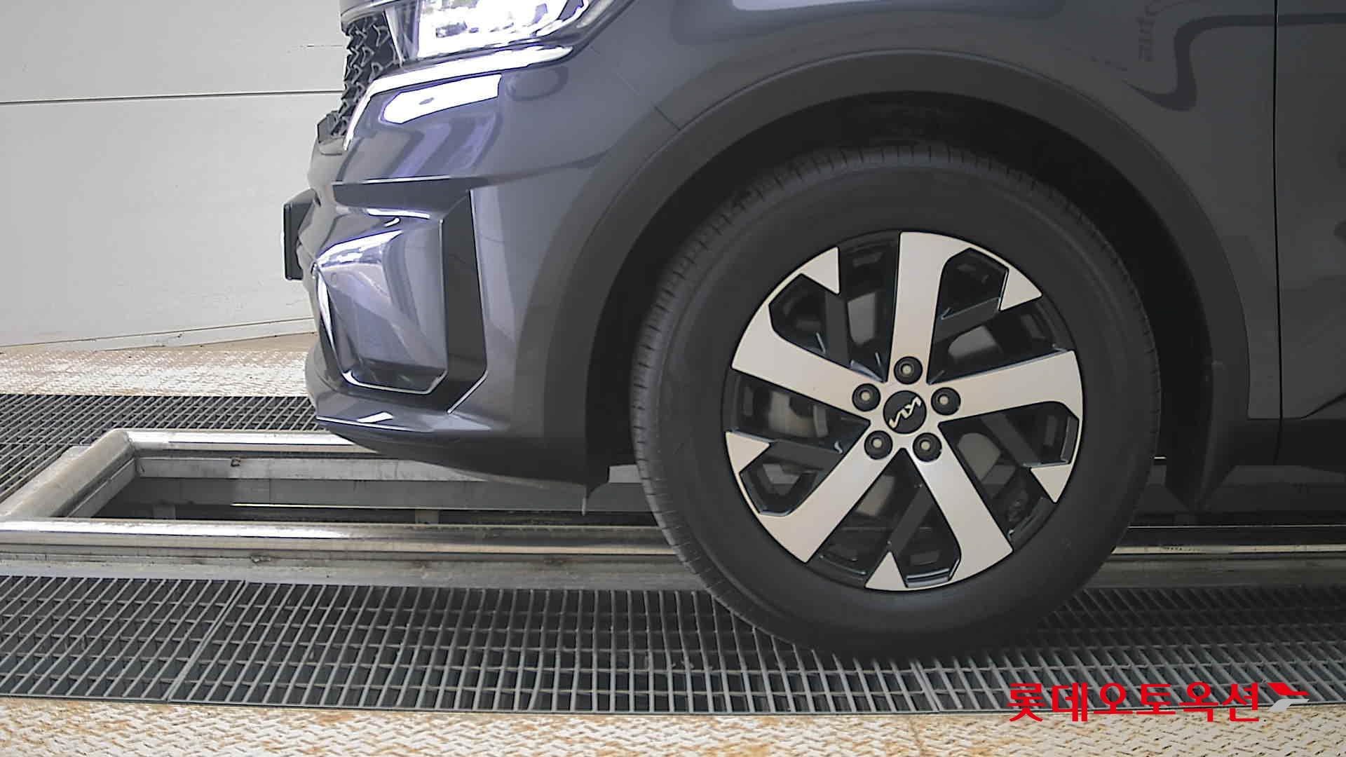 Kia Sorento - 25
