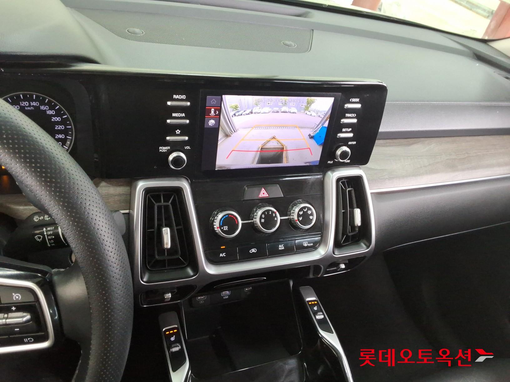 Kia Sorento - 31