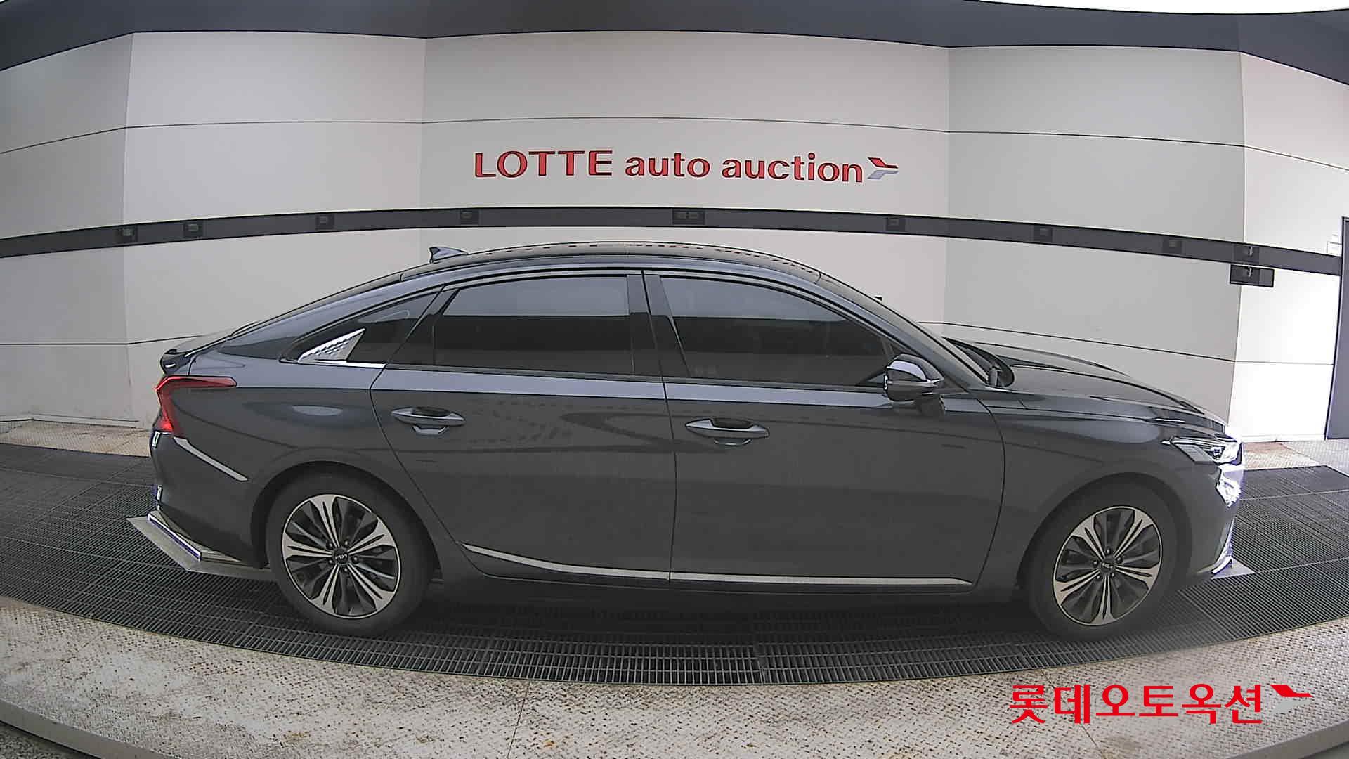 Kia K8 - 21